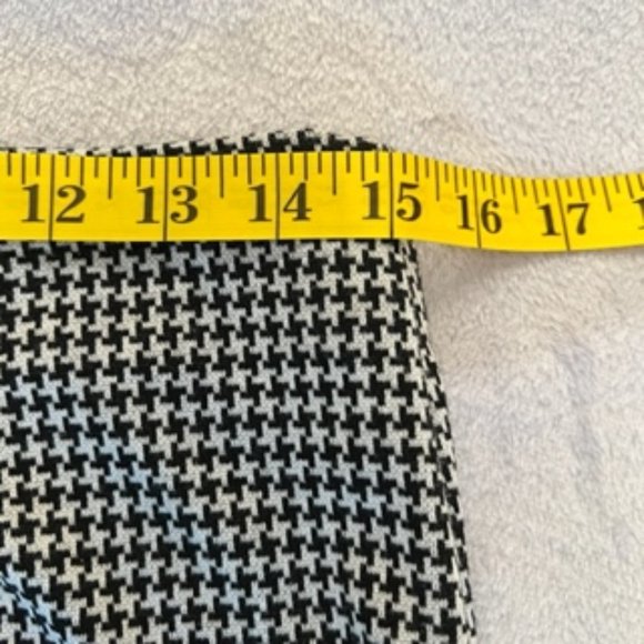 Attyre Women's Houndstooth Skirt 6 Black White - Picture 5 of 12